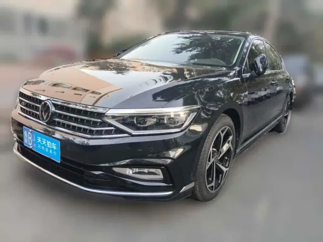 Фотография автомобиля — Volkswagen Magotan