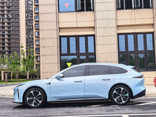 Nio ET5 Touring — Фото автомобиля 8