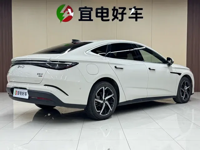 BYD Seal 07 DM-i — Фото автомобиля 5