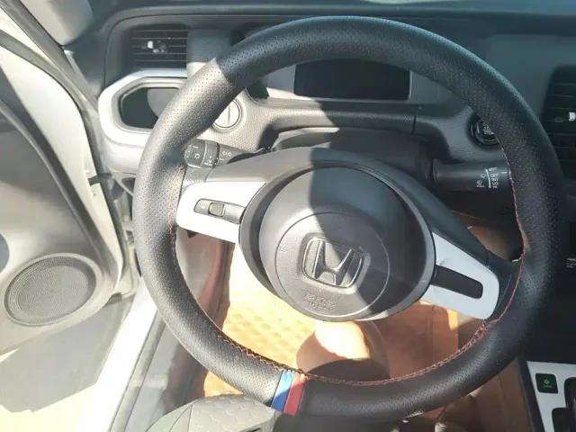 Honda Fit — Фото автомобиля 15