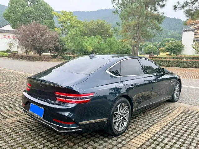 Genesis G80 — Фото автомобиля 5