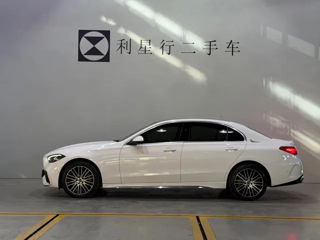 Mercedes-Benz C-Class — Фото автомобиля 3