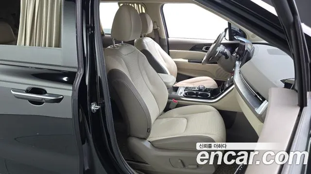 Kia Canival Carnival 4 поколение Бензин 9 мест Hi-Limousine — Фото автомобиля 12