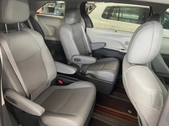 Toyota Granvia — Фото автомобиля 5