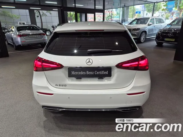 Mercedes-Benz A-Class W177 — Фото автомобиля 4