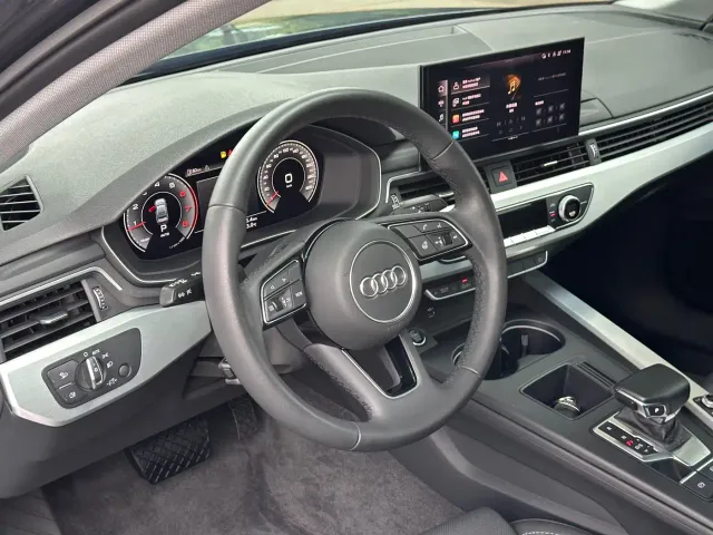 Audi A4L — Фото автомобиля 10