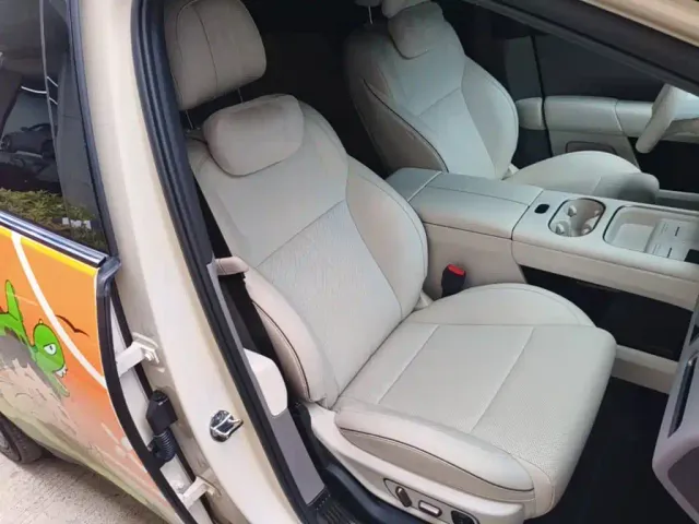 Li Auto i6 — Фото автомобиля 24