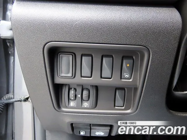 Renault-KoreaSamsung QM6 Новый QM6 Quest 2.0 LPe LE 2WD — Фото автомобиля 12