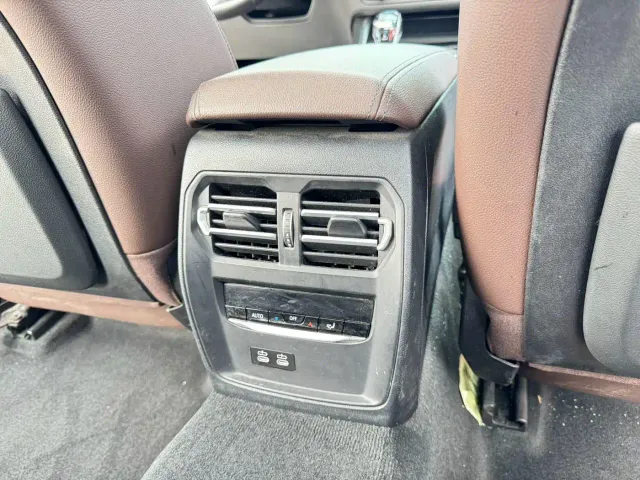 BMW 3 Series — Фото автомобиля 11