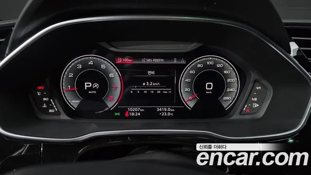 Audi Q3 40 TFSI quattro Premium — Фото автомобиля 4