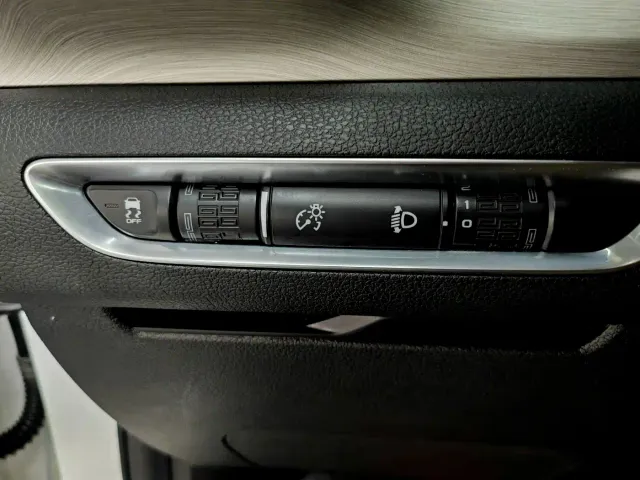 Geely Binyue — Фото автомобиля 16