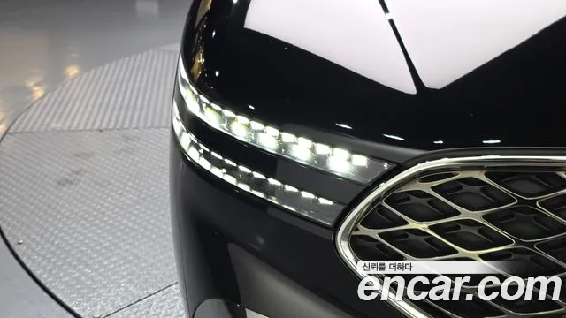 Genesis G90 Бензин 3.5 Turbo e-S/C AWD LWB — Фото автомобиля 22