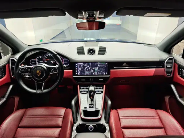 Porsche Cayenne — Фото автомобиля 13