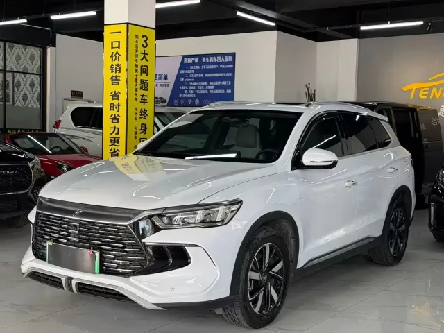 Фотография автомобиля — BYD Song Pro