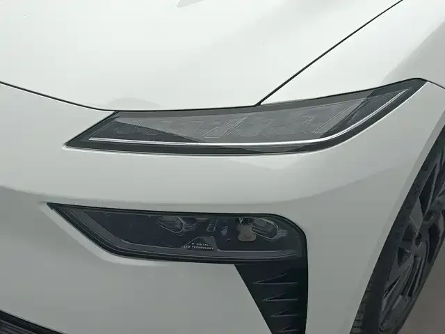 Dongfeng eπ 007 — Фото автомобиля 13