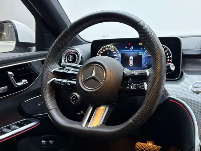Mercedes-Benz C-Class — Фото автомобиля 11
