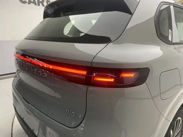 Leapmotor B10 — Фото автомобиля 10