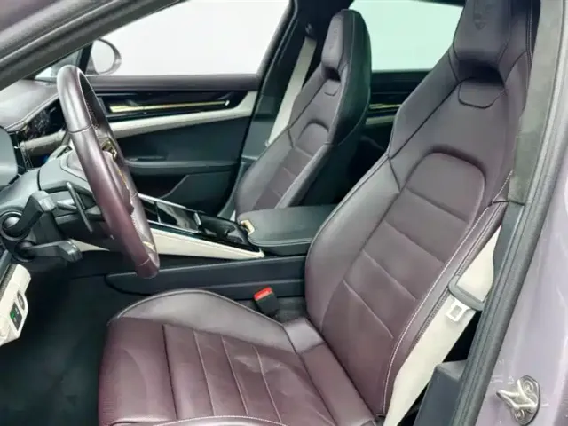 Porsche Panamera — Фото автомобиля 12