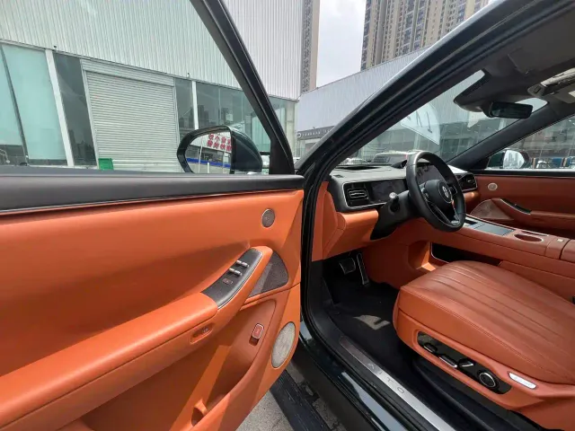 AITO Wenjie AITO M7 2026 Extended Range Ultra AWD 5-Seater — Фото автомобиля 6