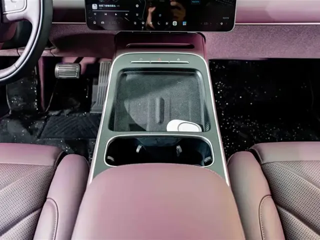 Nio ET5 Touring — Фото автомобиля 14