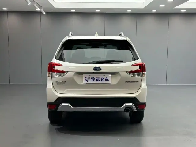 Subaru Forester — Фото автомобиля 5