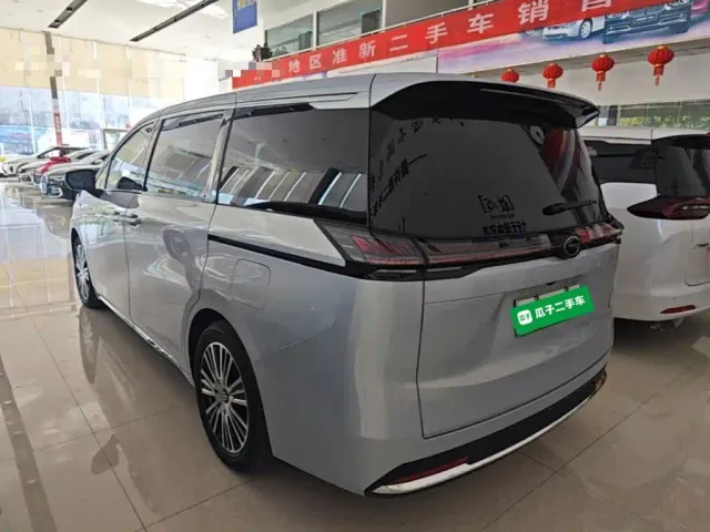 GAC Trumpchi E8 — Фото автомобиля 4