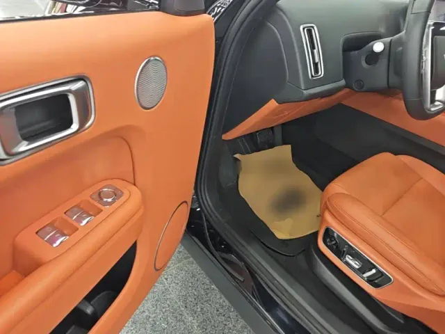 Li Auto L7 — Фото автомобиля 15