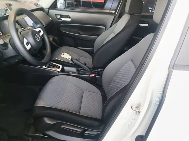 Honda Fit — Фото автомобиля 14