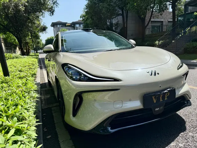 IM Motors LS6 — Фото автомобиля 3