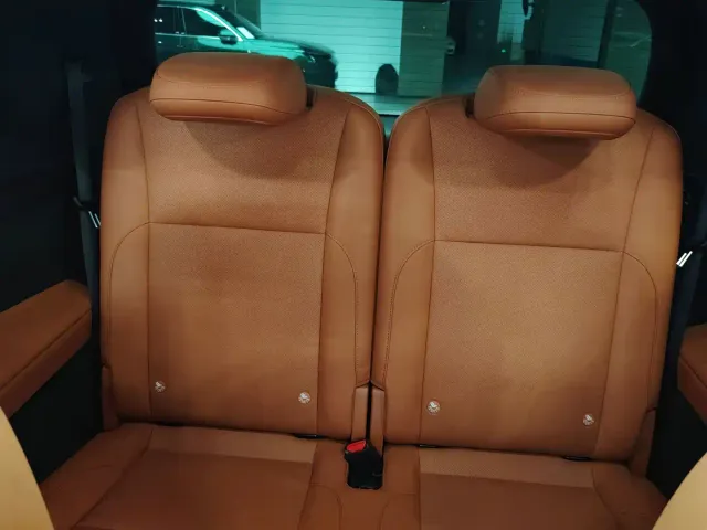 Li Auto L8 — Фото автомобиля 18