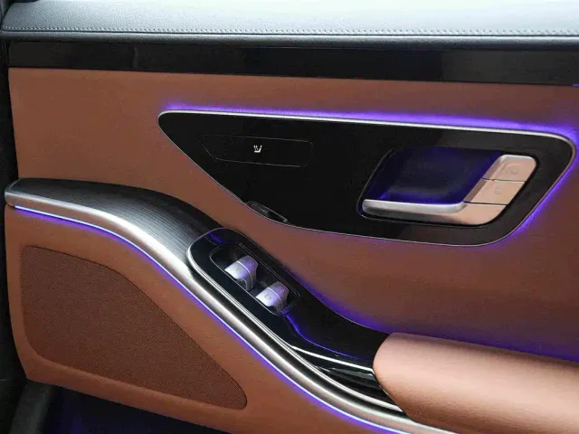 Mercedes-Benz S-Class — Фото автомобиля 17