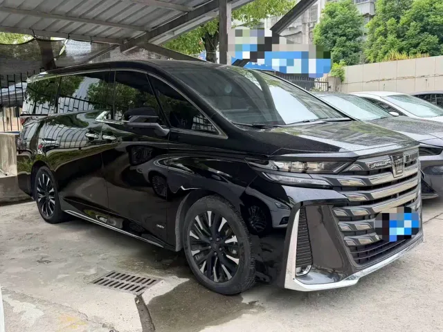 Toyota Vellfire — Фото автомобиля 3