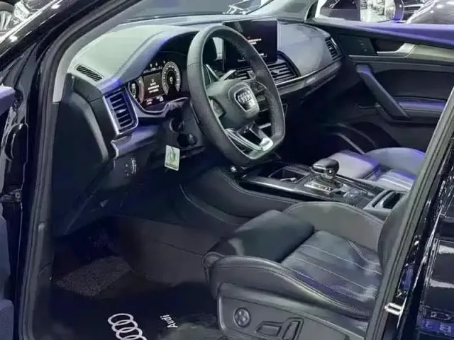 Audi Q5L — Фото автомобиля 6