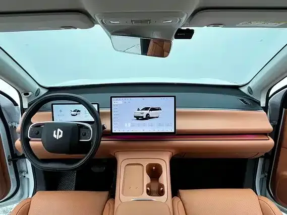 Leapmotor C16 — Фото автомобиля 4