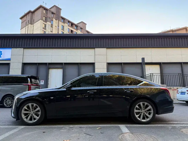 Cadillac CT5 — Фото автомобиля 3