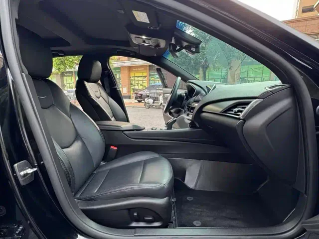 Cadillac CT5 — Фото автомобиля 9