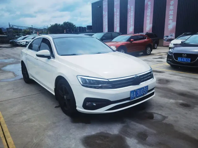 Volkswagen Lamando — Фото автомобиля 3