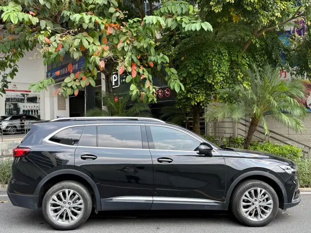 Buick Envision Plus — Фото автомобиля 4