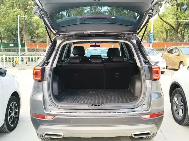 Changan CS75 — Фото автомобиля 18