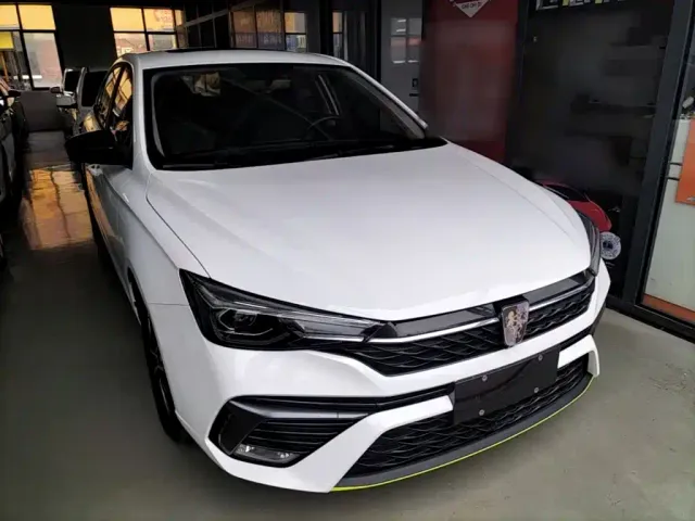 Roewe i5 — Фото автомобиля 3