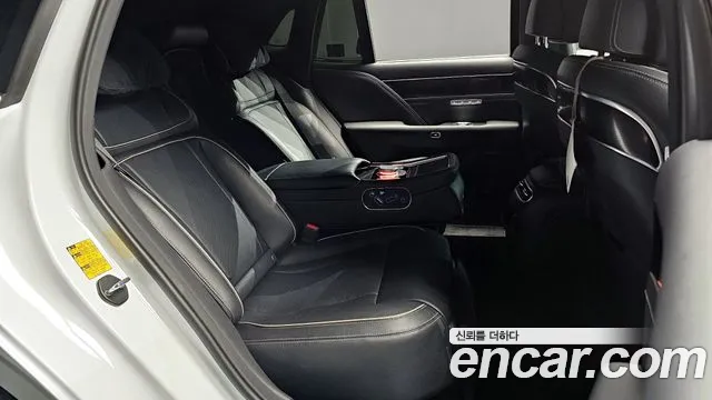 Genesis G90 Бензин 3.5 турбо AWD — Фото автомобиля 12