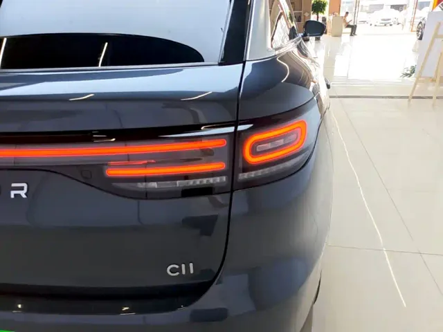 Leapmotor C11 — Фото автомобиля 7