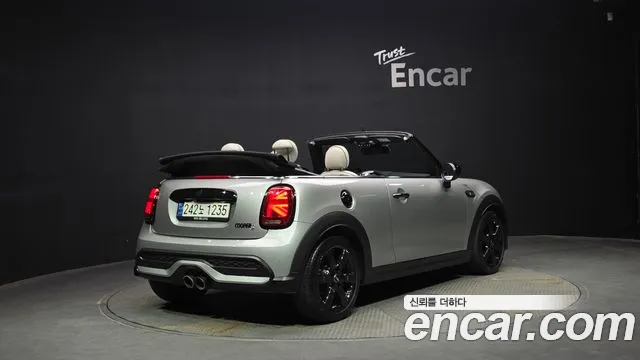 Mini Cooper Convertible — Фото автомобиля 2