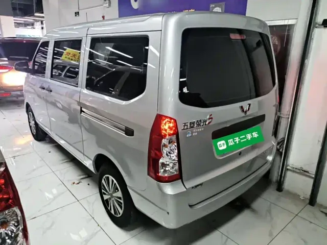 Wuling Rongguang S — Фото автомобиля 4