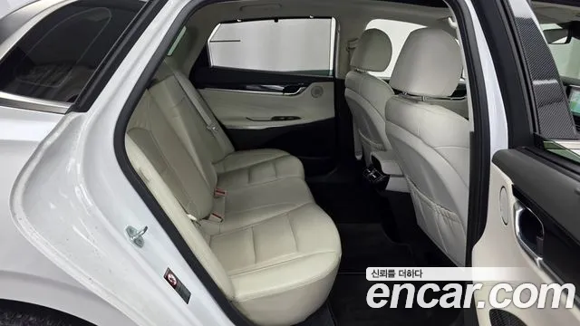 Hyundai Grandeur Новый Grandeur IG — Фото автомобиля 12