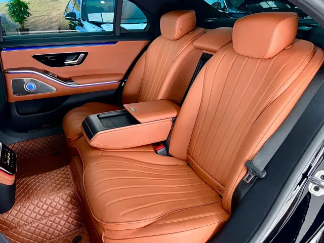 Mercedes-Benz S-Class — Фото автомобиля 11