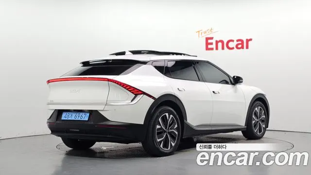 Kia EV6 — Фото автомобиля 2
