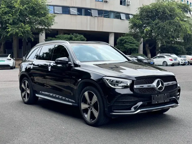 Mercedes-Benz Mercedes-Benz GLC 2022 GLC 300 L 4MATIC Dynamic Collector's Edition — Фото автомобиля 3