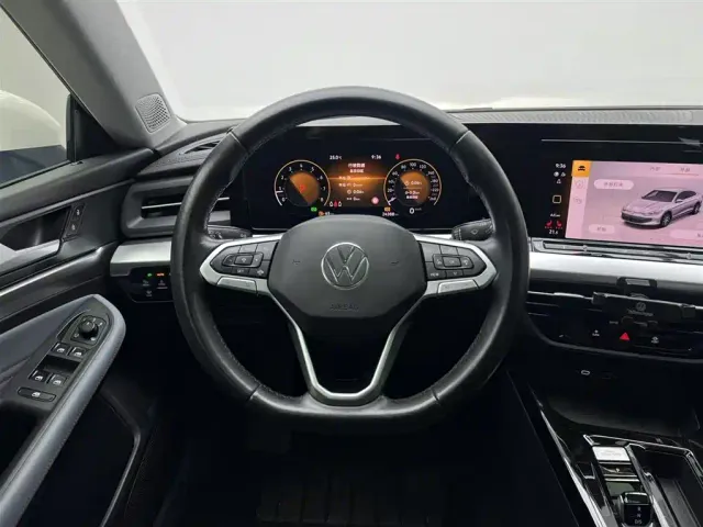 Volkswagen Lamando — Фото автомобиля 17