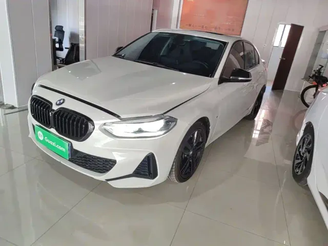 Фотография автомобиля — BMW 1 Series